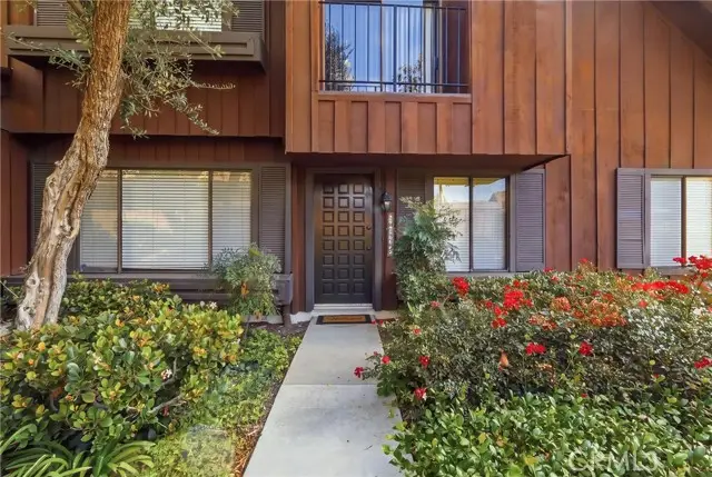 2074 Mount Shasta, San Pedro, CA 90732 - #2
