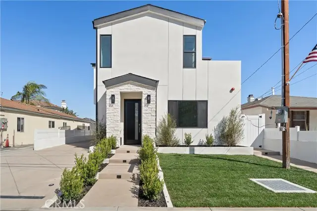 15634 Sombra Avenue  #A, Lawndale, CA 90260 - #2