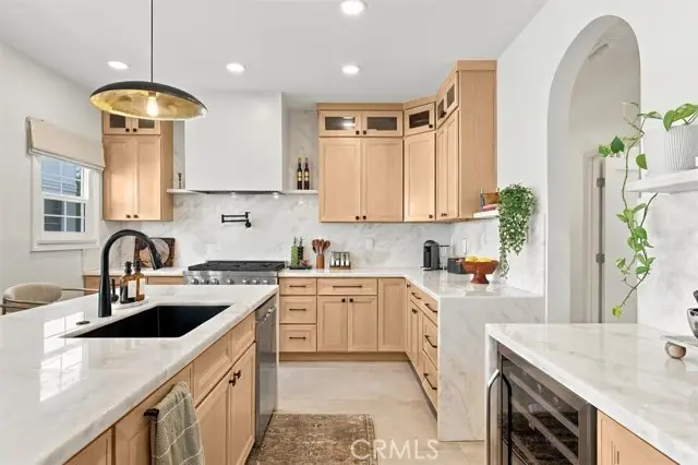 900 Curson, Los Angeles, CA 90036 - #1