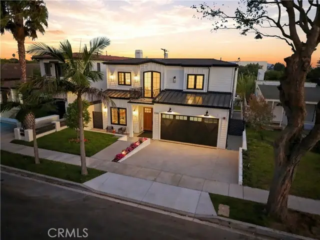 1346 Gates Ave., Manhattan Beach, CA 90266 - #2