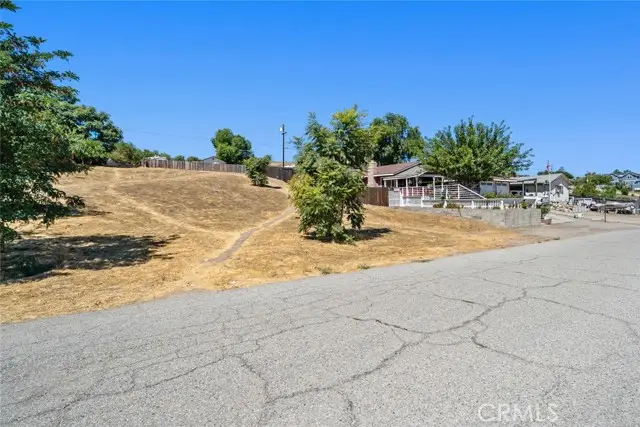 965 L Street, San Miguel, CA 93451 - #2