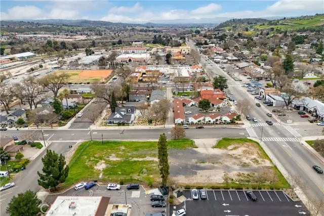 828 Spring, Paso Robles, CA 93446 - #2