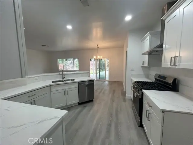 6104 Twin Oaks, Bakersfield, CA 93313 - #2