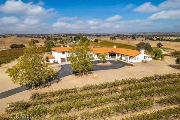 5675 Iron Gate, Paso Robles, CA 93446