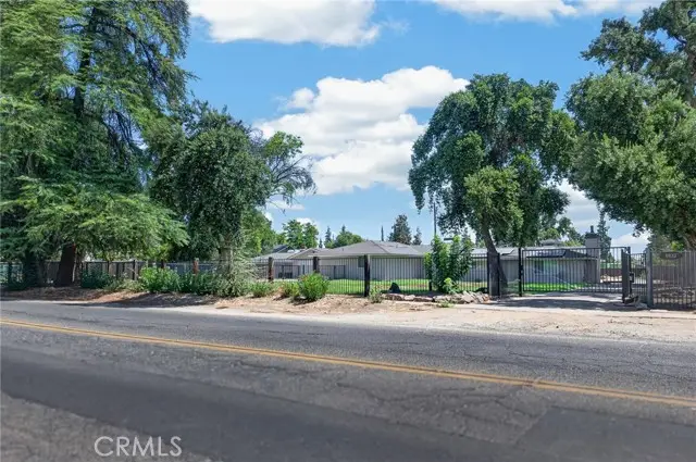 4832 Fruit, Fresno, CA 93705 - #1