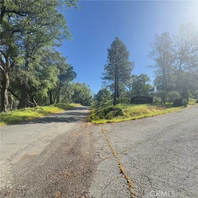 33 Empire Point Drive, Oroville, CA 95966 - #2