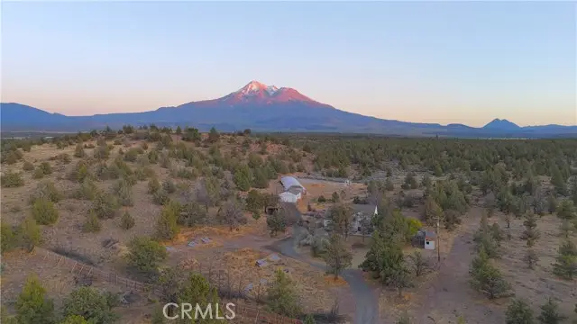 10410 County Hwy A-12, Montague, CA 96064 - #3