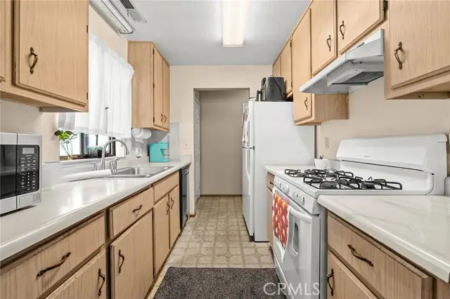 631 North ST, Corning, CA 96021 - #3