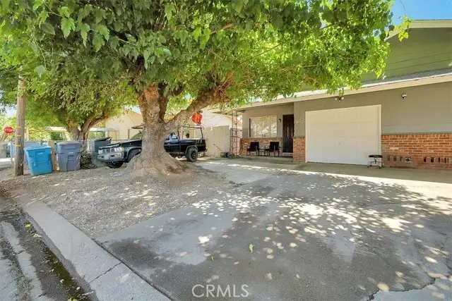 1056 Hedge Avenue, Olivehurst, CA 95961 - #3