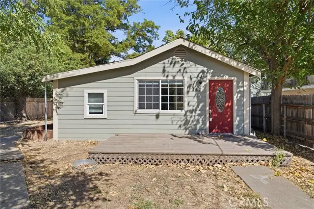 482 East 5th Avenue, Chico, CA 95926 - #3