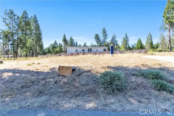 13761 West Park Dr, Magalia, CA 95954