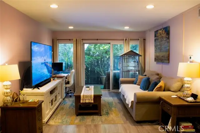 18645 Hatteras Street  #186, Tarzana, CA 91356 - Image #1