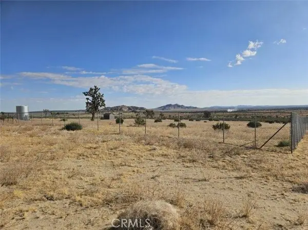 137 Avenue N6, Palmdale, CA 93591