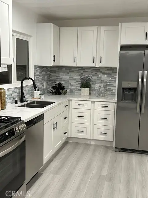 8916 Mettler Avenue, Los Angeles, CA 90003