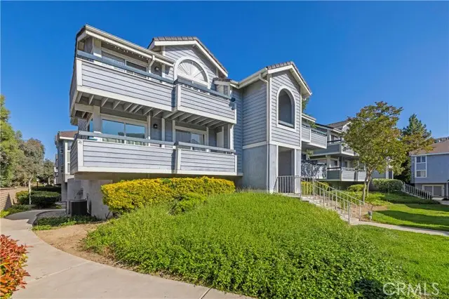 26966 Flo Lane  #318, Canyon Country, CA 91351 - Image #3