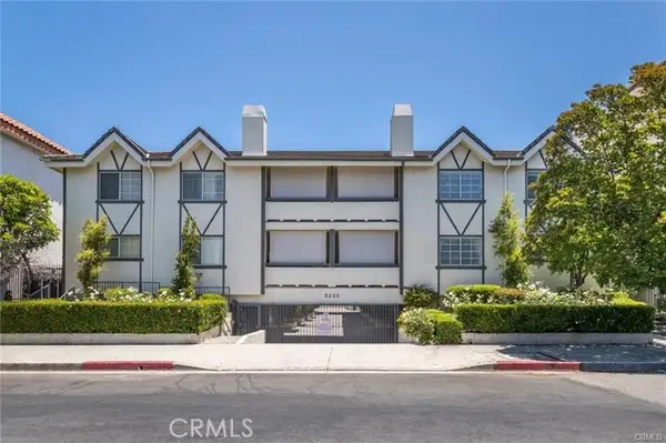 5230 Zelzah Avenue  #3, Encino, CA 91316