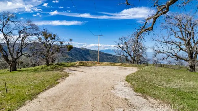 26300 Hazelwood Court, Tehachapi, CA 93561 - #2