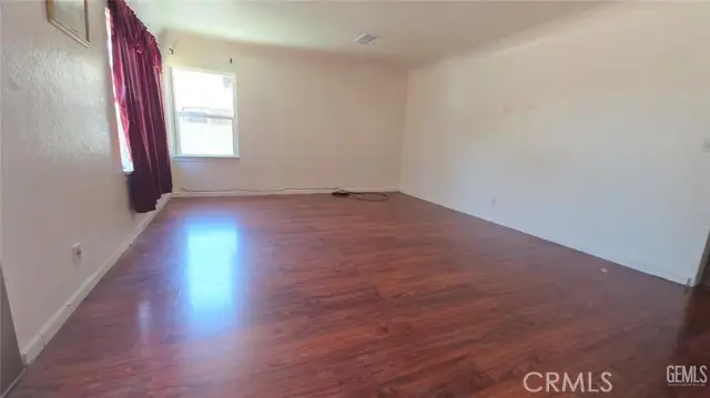 625 Cedar Avenue, Wasco, CA 93280 - #2