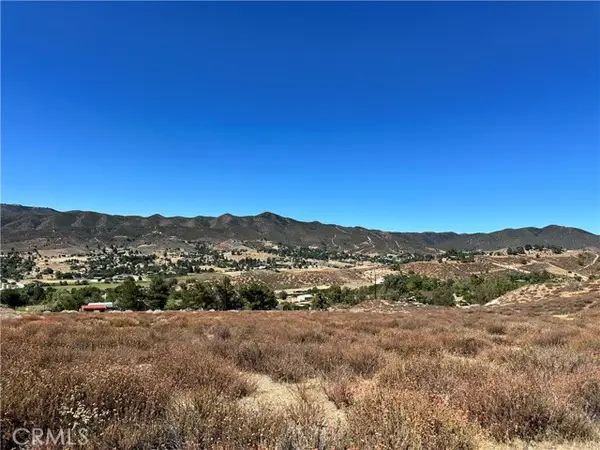 90 Avenue N-8, Palmdale, CA 93551