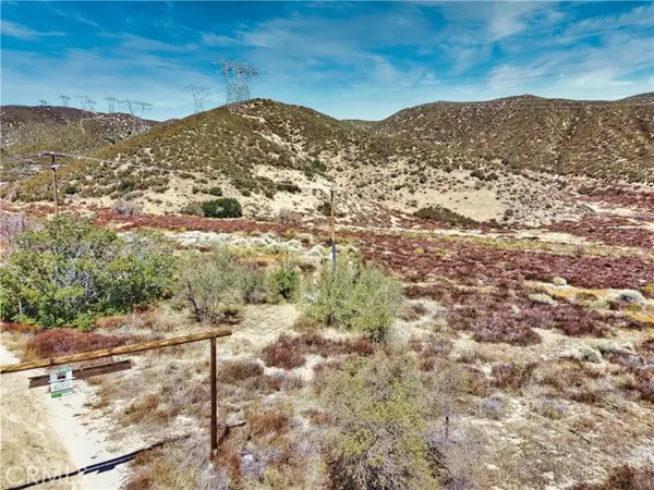 2 Bouquet Canyon Road, Palmdale, CA 93551