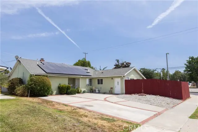 6402 Graves Avenue, Van Nuys, CA 91406 - #3