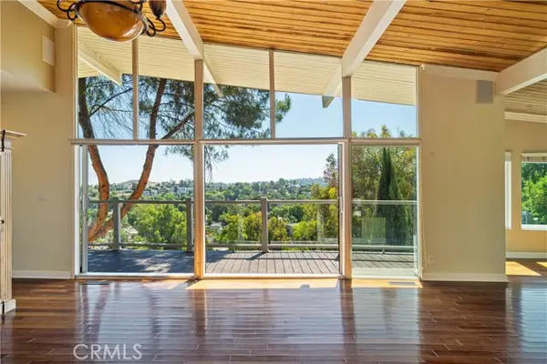 5102 Medina Road, Woodland Hills, CA 91364