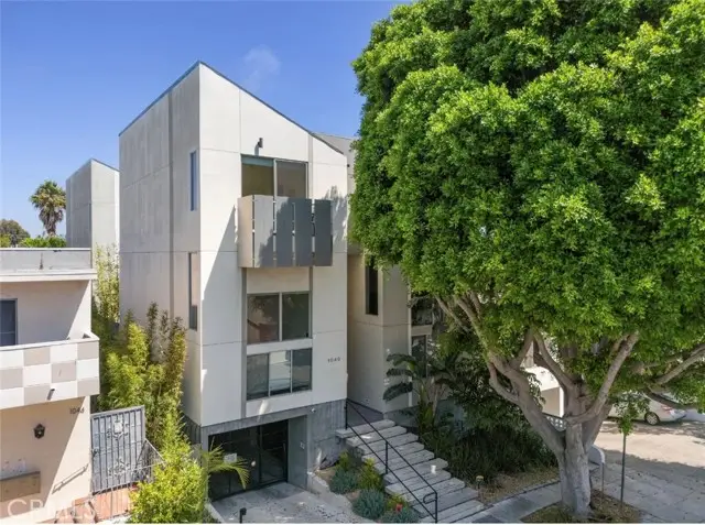 1040 Curson Avenue  #3, West Hollywood, CA 90046 - Image #1