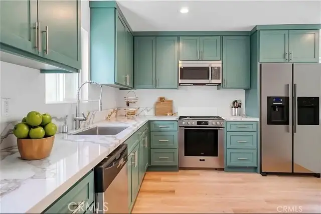 14320 Osborne Street, Panorama City, CA 91402 - #2