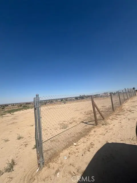 52 Vic Avenue T12 Vic, Palmdale, CA 93552 - #3