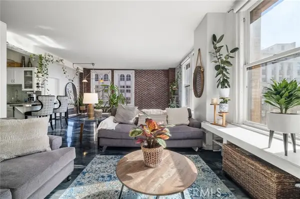 215 7th Street  #1008, Los Angeles, CA 90014