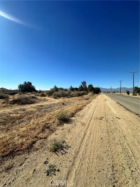 180 Avenue P-2, Palmdale, CA 93591 - #2