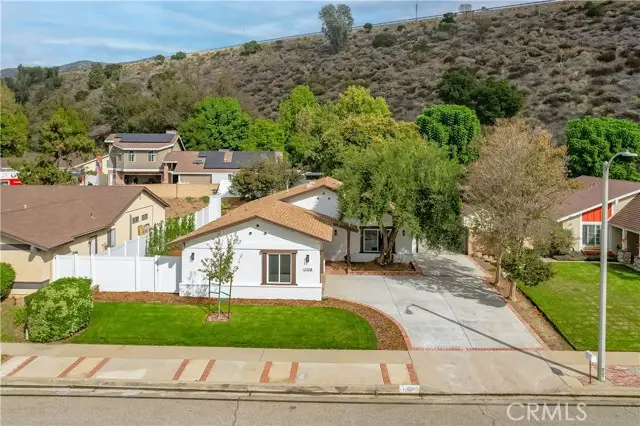 2108 Ardenwood, Simi Valley, CA 93063 - Image #1