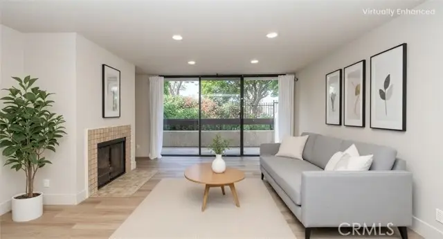 1900 Vine  #214, Hollywood, CA 90068 - Image #1