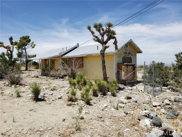20649 Avenue Y, Llano, CA 93544 - #2