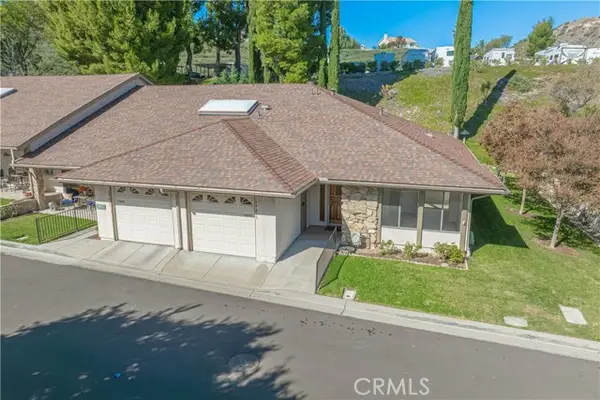 19433 Oak Crossing Road, Newhall, CA 91321