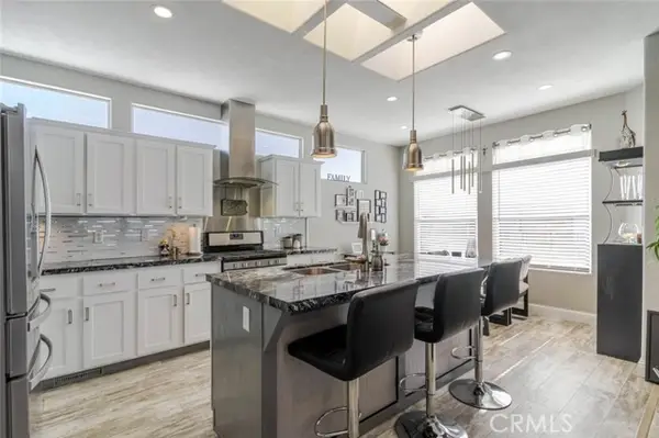 11 Oxford Way, Northridge, CA 91324