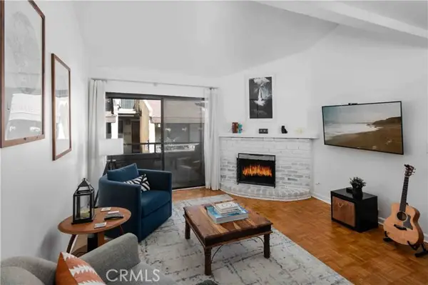 7135 Firmament  #25, Van Nuys, CA 91406