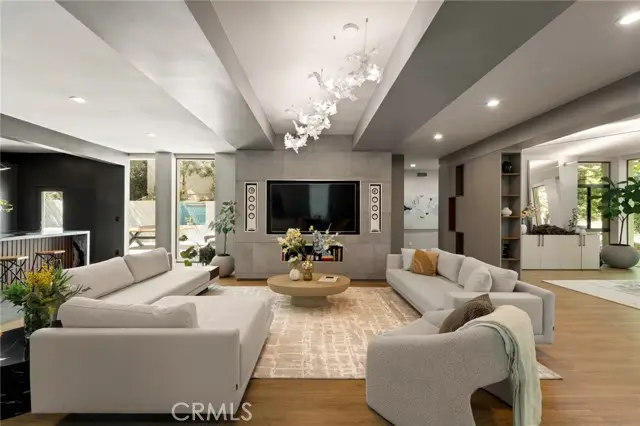 3191 Laurel Canyon Boulevard, Studio City, CA 91604 - #3