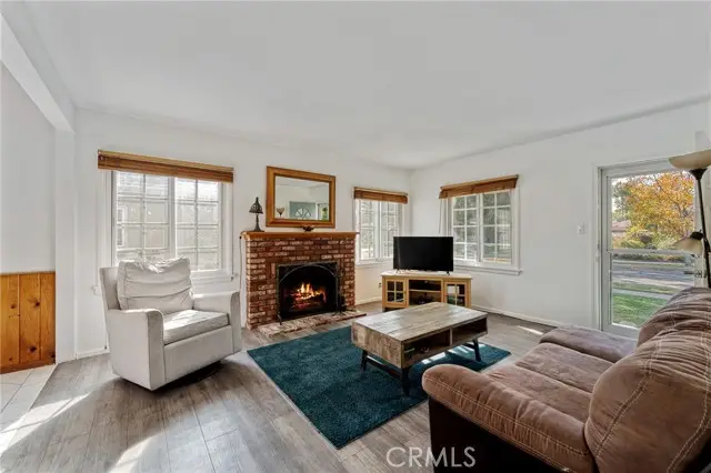 1710 Evergreen Street, Burbank, CA 91505 - Image #3