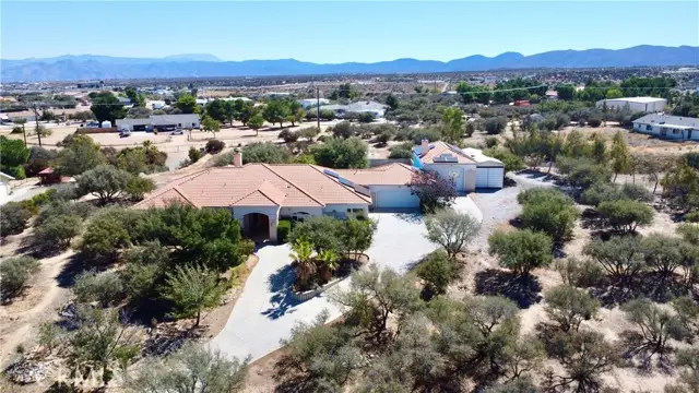 10234 Clover Drive, Hesperia, CA 92344 - #1