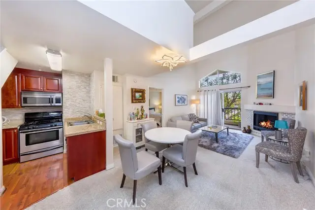 5515 Canoga Avenue  #305, Woodland Hills, CA 91367 - Image #1