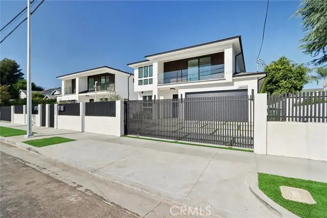 14929 Vose Street, Van Nuys, CA 91405 - Image #2