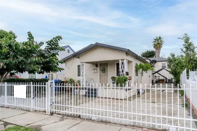 856 73rd Street, Los Angeles, CA 90044 - Image #2