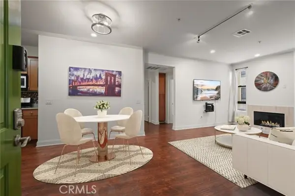 6938 Laurel Canyon  #204, North Hollywood, CA 91605