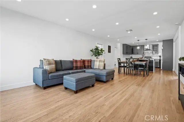 11330 Blix Street, North Hollywood, CA 91602 - Image #3