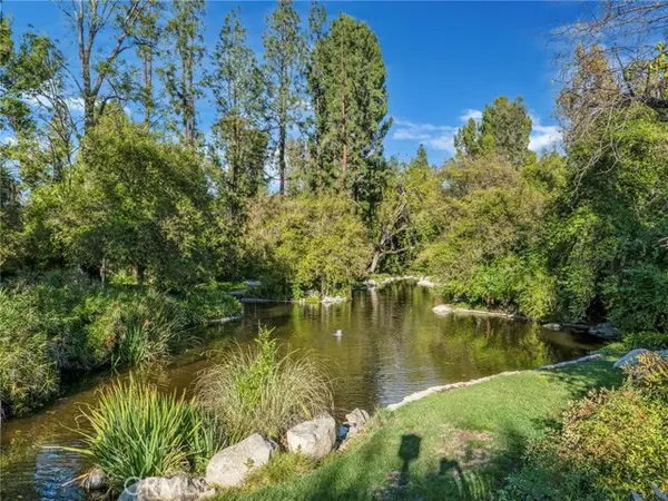 7050 Shoup Ave #225, Canoga Park, CA 91303