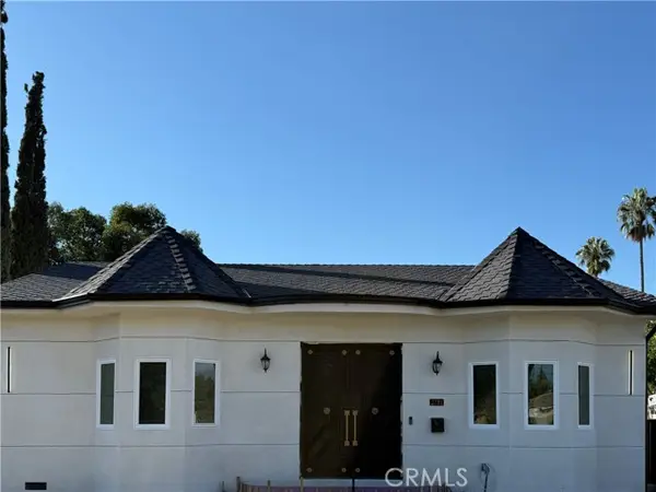 8149 Saint Clair Avenue, North Hollywood, CA 91605