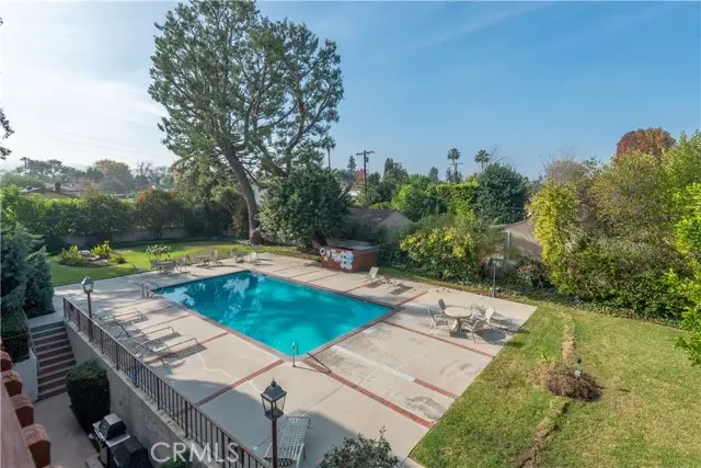 5115 Kester  #202, Sherman Oaks, CA 91403 - Image #2