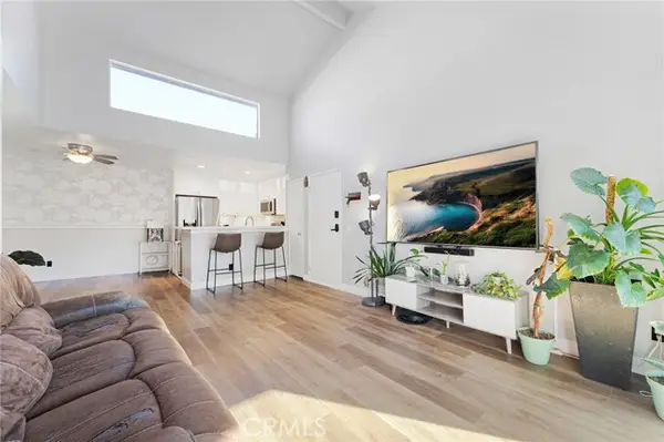 18754 Mandan  #1302, Canyon Country, CA 91351