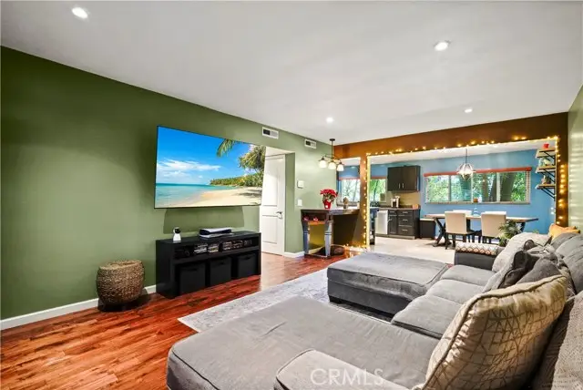 15457 Moorpark Street  #1, Sherman Oaks, CA 91403 - Image #1